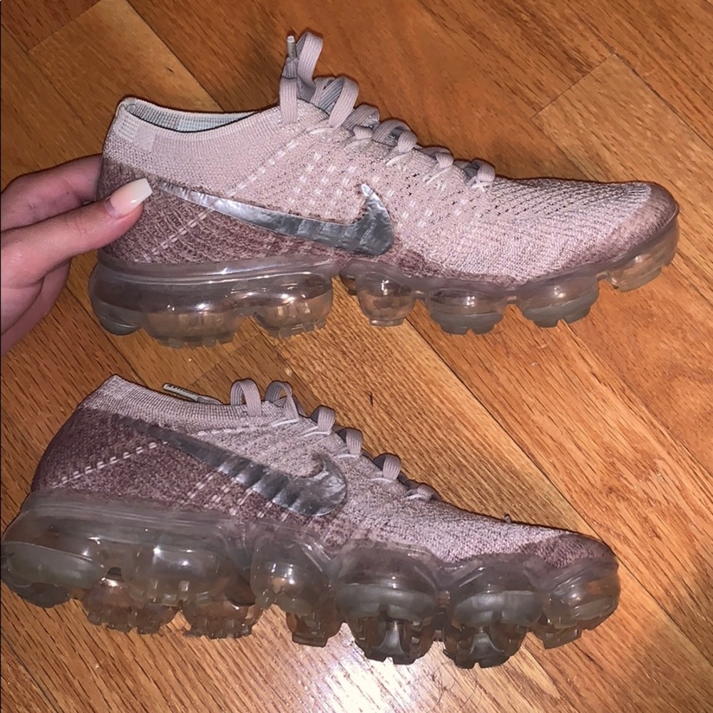 Vapormax nike sneakers